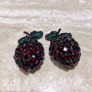 Vintage Pineapple clip on Earring with red and green Crystals